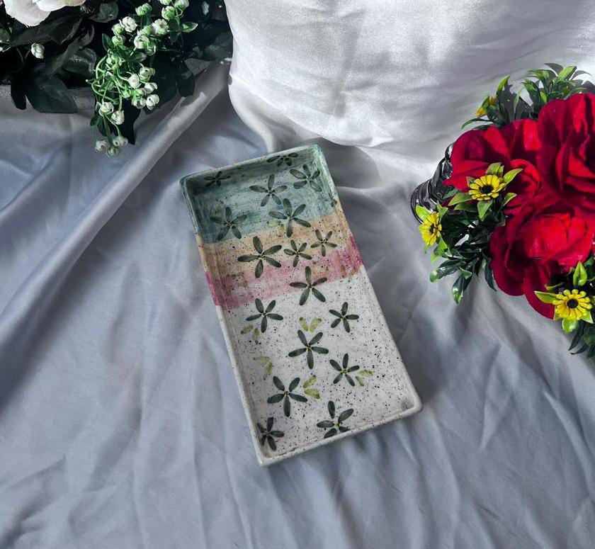 The Speckled petal trinket dish