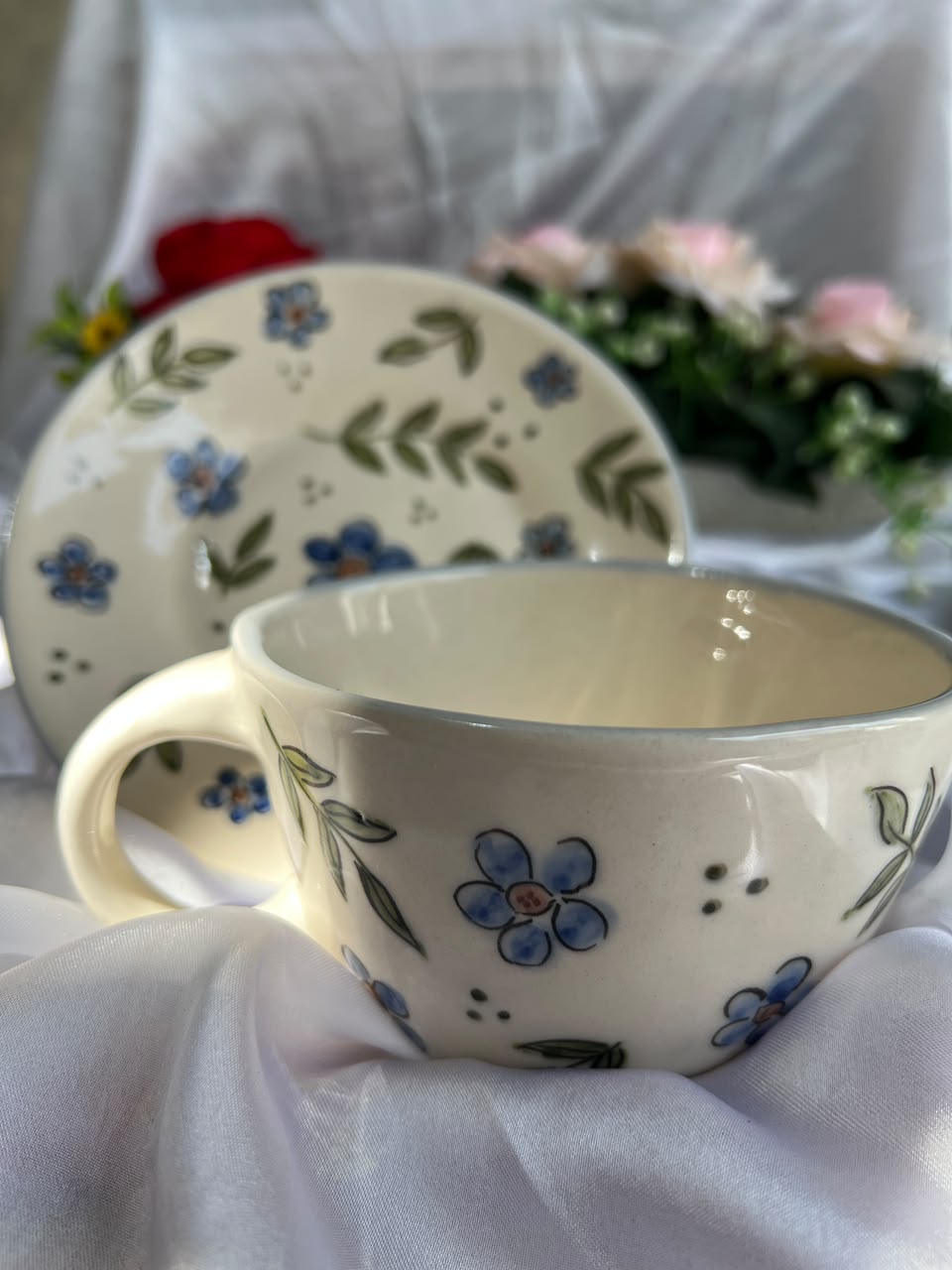 The Vintage Floral Mug Set: