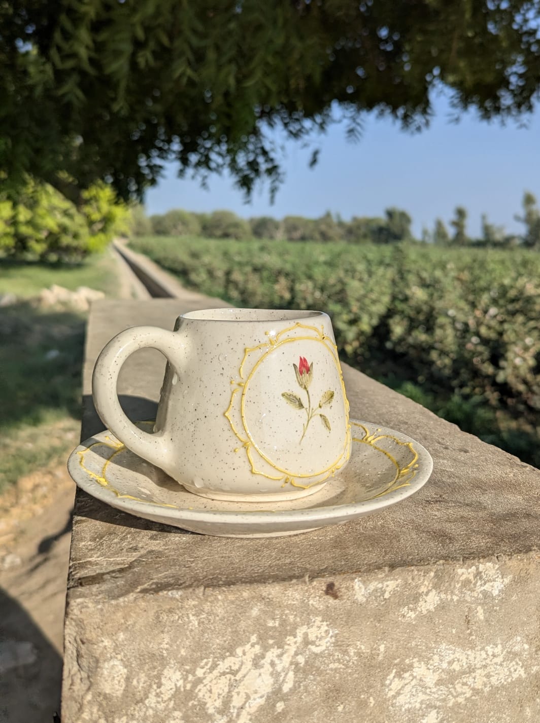 The Victorian Rosebud Mug Set: