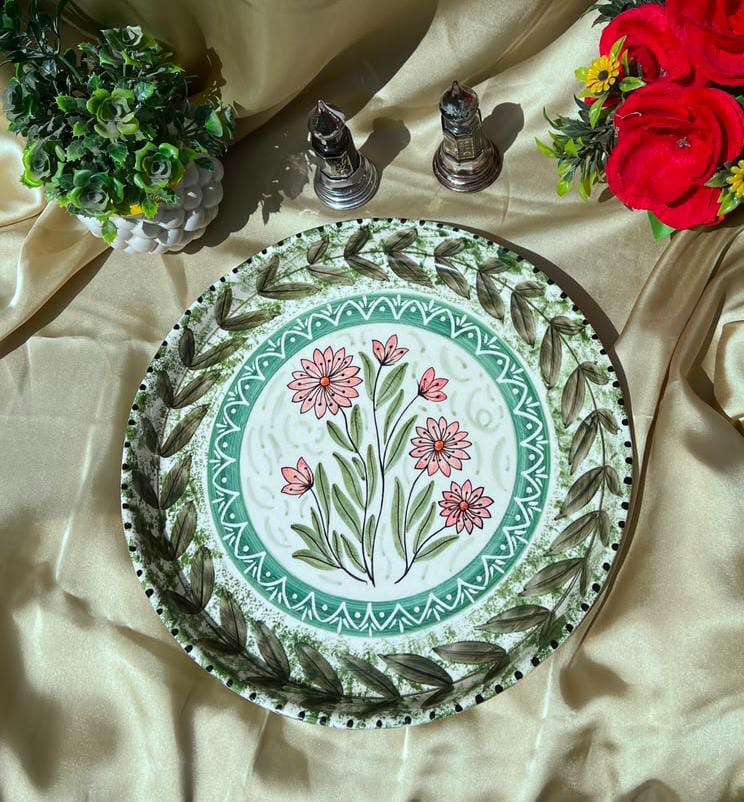 The Verdant Garland Plate